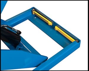 Bishamon EZ UP manual lift table from Barron Equipment