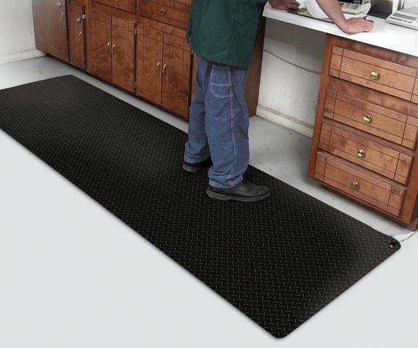 Conductive Diamond Foot Black Floor Mat in Labratory