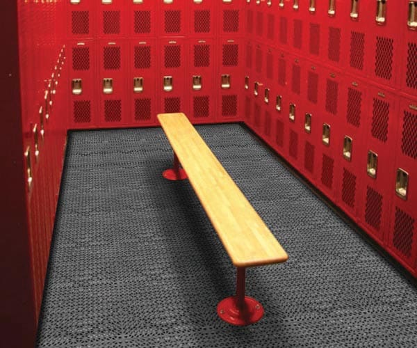 Grid Step Modular Floor mat in Locker Room